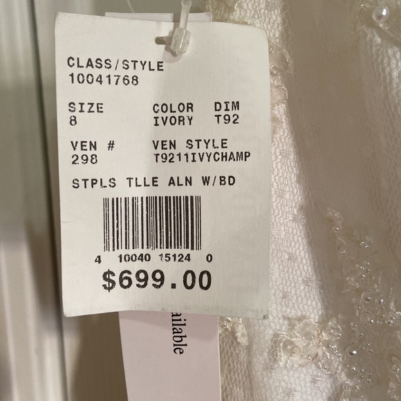 NWT David's Bridal WEDDING DRESS - Picture 10 of 14